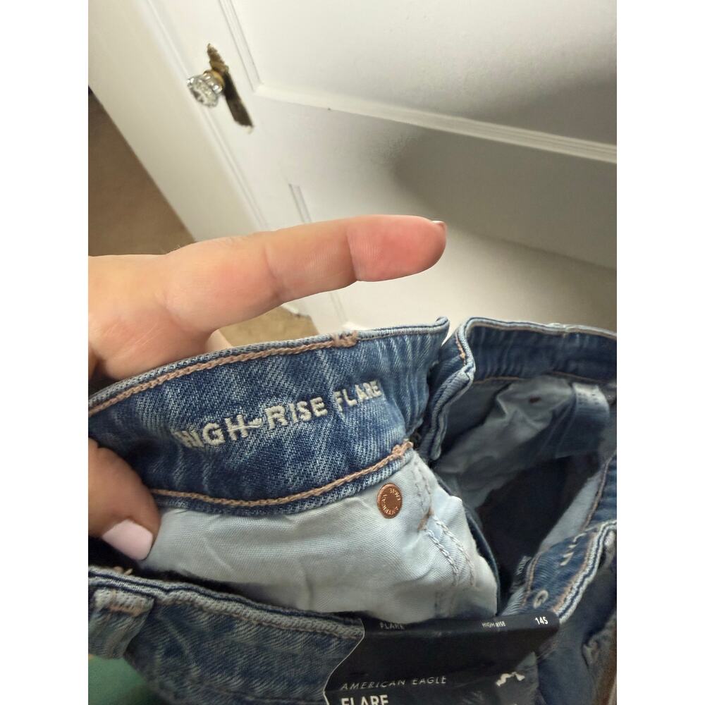 American Eagle Outfitters Baggy High Rise Flare Denim Jeans Women's 14 S NEW - Picture 11 of 11